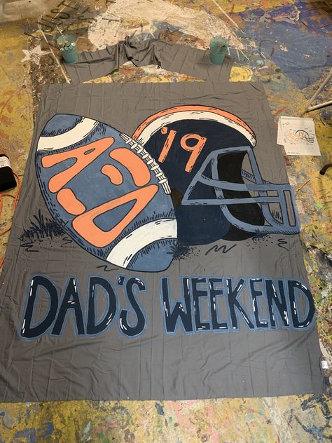 Tailgate Banner Sorority, Football Sorority Banner, Dads Day Banner Sorority, Frat Banner Ideas, Sorority Sheet Signs, Dads Weekend Banner, Sorority Homecoming Banners, Family Weekend Banner, Parents Weekend Banner