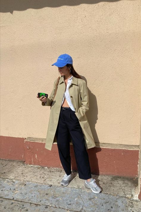 Cap Outfit Summer, Baseball Cap Outfit Spring, Baseball Cap Outfit Men, Ball Cap Outfit, Cap Outfits For Women, Casual Outfit For Women, Baseball Jersey Outfit, Baseball Hat Outfit, The Off Season