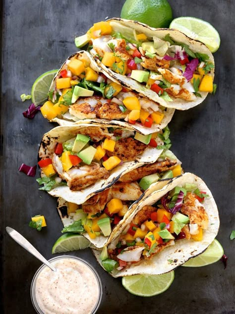 Mango Salsa For Fish, Mango Tacos, Fish Tacos With Mango Salsa, Mango Fish, Easy Fish Taco Recipe, Fish Tacos With Cabbage, Healthy Fish Tacos, Tacos With Mango Salsa, Easy Fish Tacos