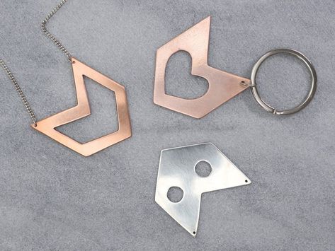 Sheet Metal Jewelry, Jewelry Basics, Metal Jewelry Making, Metalsmithing Jewelry, Basic Jewelry, Jewelry Making Tutorials, Diy Schmuck, Sheet Metal, Jewelry Projects