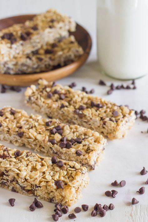 Chocolate Chip Granola Bar Recipe, Chewy Chocolate Chip Granola Bars, Granola Bar Recipe Chewy, Quaker Chewy Granola Bars, Chocolate Chip Granola, Staple Foods, Chocolate Chip Granola Bars, No Bake Granola Bars, Chewy Granola Bars