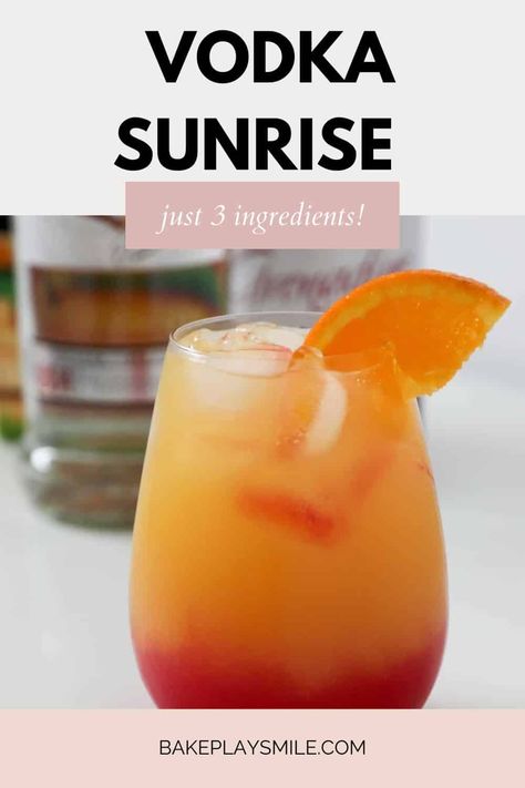 A delicious Vodka Sunrise cocktail made from vodka, orange juice and grenadine. This simple tropical cocktail takes just 2 minutes to prepare and requires NO equipment at all. #vodka #cocktail #grenadine #summercocktails #simplecocktails Cocktail Orange Juice, Grenadine Recipe Cocktails, Orange Vodka Cocktails, Orange Cocktail Recipes, Orange Alcoholic Drinks, Vodka Sunrise Recipe, Vodka Orange, Grenadine Recipe, Cocktail Vodka