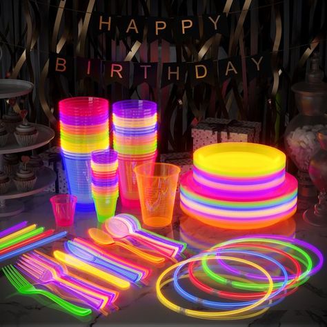 Type: Glow Stick Necklaces & Connectors Size: 22 Inch Quantity: 300 Count Design: Assorted Neon Neon Tape Dance Floor, Neon Party Accessories, Birthday Festival Party, Led Party Ideas, Glow Pool Party Ideas, Black Out Party Theme, Neon Theme Party Decorations, Kids Neon Party, Rave Birthday Party Ideas