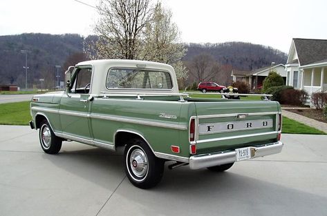 1969 Ford F100, Best Pickup Truck, Green Truck, Truck Ford, Green Slime, Studebaker Trucks, Ranger Truck, Ford Ranger Truck, Vintage Pickup Trucks