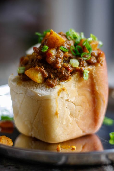 South African Curry Recipe For Bunny Chow! - Explore Cook Eat South African Curry, African Curry, Easy Protein Meals, South Africa Food, Bunny Chow, Africa Food, Lamb Curry, South African Recipes, Curry Recipe