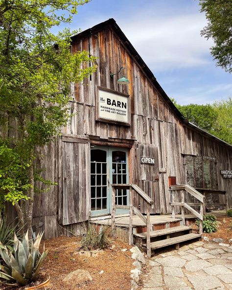 Hiking In Texas, Gruene Texas, River Restaurant, Texas Travel Guide, Chic Shack, Texas Restaurant, Explore Texas, Texas Monthly, Tubing River