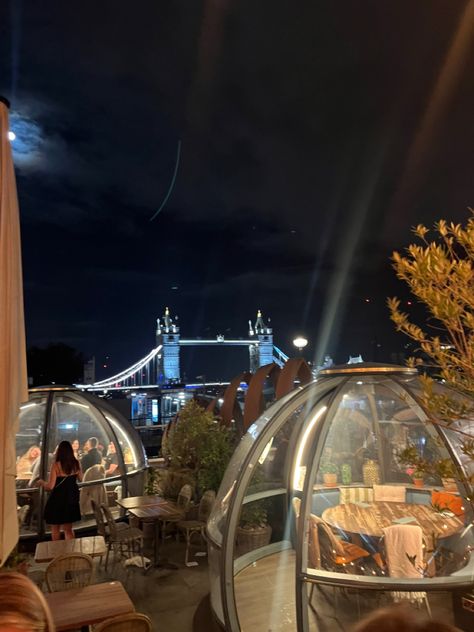 #night #city #london #towerbridge #aesthtic #restaurant #fashion #fancy #posh London Fancy Restaurant, London City Night, London Night Out, Wild Animal Sanctuary, London At Night, London Nightlife, Restaurant London, Restaurant Pictures, London Cafe