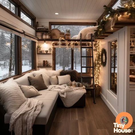 Cozy House Ideas Interior Design, Moody Tiny House, Tiny House Cozy, Tiny House Big Windows, Tony Home Interior, Tiny House Interior Decor, Luxury Trailer Homes, Small Cozy Houses, Modern Tiny Home Interior