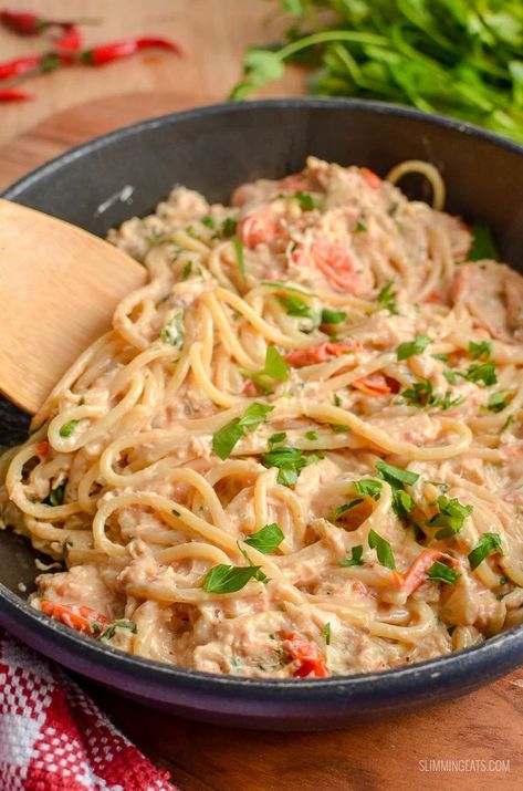 Crab Meat Pasta, Crab Pasta Recipes, Creamy Seafood Pasta, Alfredo Recipes, Chilli Crab, Crab Recipe, Crab Pasta, Spicy Crab, Pastas Recipes