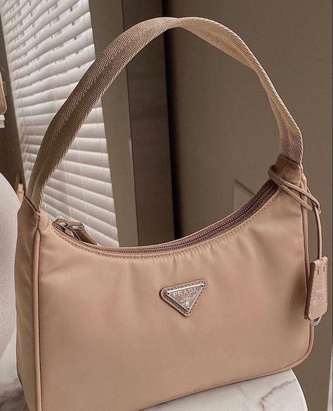 Prada mini bag #minibag #bagsandpurses Bags Prada, Trendy Purses, Aesthetic Bags, Bag Prada, Girly Bags, Luxury Purses, Fancy Bags, Prada Bags, Bags Aesthetic