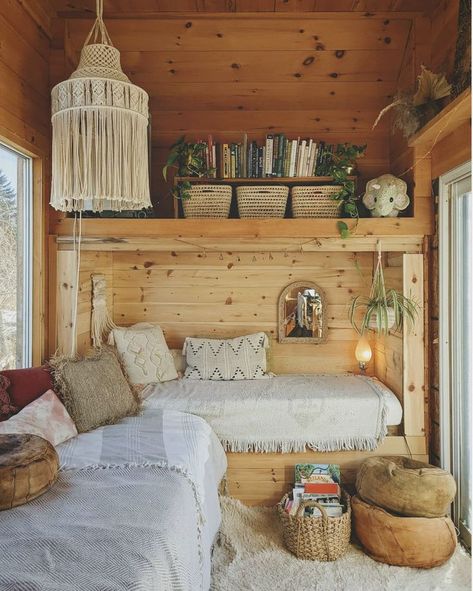 Shed Room Ideas, Shed Bedroom Ideas, She Shed Ideas Interior, She Shed Interior Ideas, Bunkie Ideas, She Shed Interior, Playhouse Interior, Summer House Interiors, Shed Tiny House