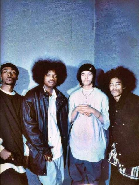 Bone thugs and harmony Bone Thugs And Harmony, Bone Thugs N Harmony, Bizzy Bone, 90s Black Men, 90s Rappers Aesthetic, Dope Pics, 90s Rappers, Hip Hop World, 90s Rap