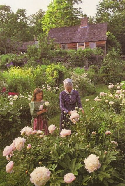 Tasha Tudor House and Gardens | Content in a Cottage Tasha Tudor, Cottagecore Aesthetic, The Tudors, + Core + Aesthetic, Cottage Aesthetic, Garden Yard, Have Inspiration, Garden Cottage, Cottage Core Aesthetic