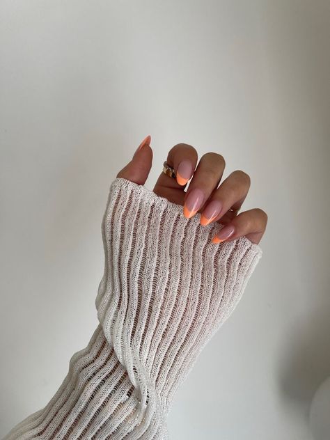 Alomd Nails Ideas Summer, Bronze French Nails, French Nails Orange Tips, French Color Tip Nails, Chic Vacation Nails, Orange Tip Nails Almond, Orange Tips Acrylic Nails, Nails French Tip Orange, French Tip Acrylic Nails Color