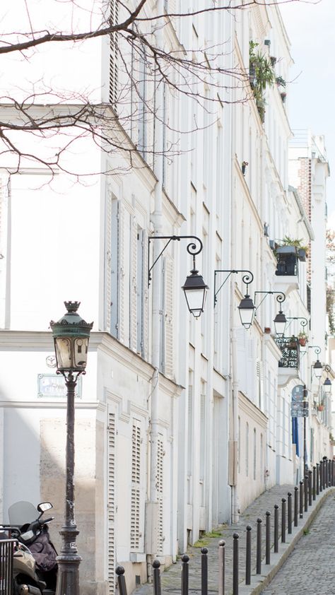 Paris Door, My First Apartment, Fall Backgrounds, Parisian Street, Paris Guide, Cobblestone Streets, Montmartre Paris, Paris Summer, Fall Background