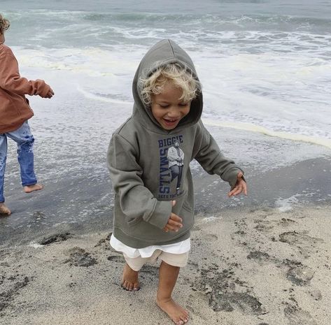 Surfer Boy Outfits, Surfer Outfit, Blonde Baby Boy, Beach Babies, Surfer Kids, Surfer Baby, Surf Baby, Blonde Kids, Blonde Babies