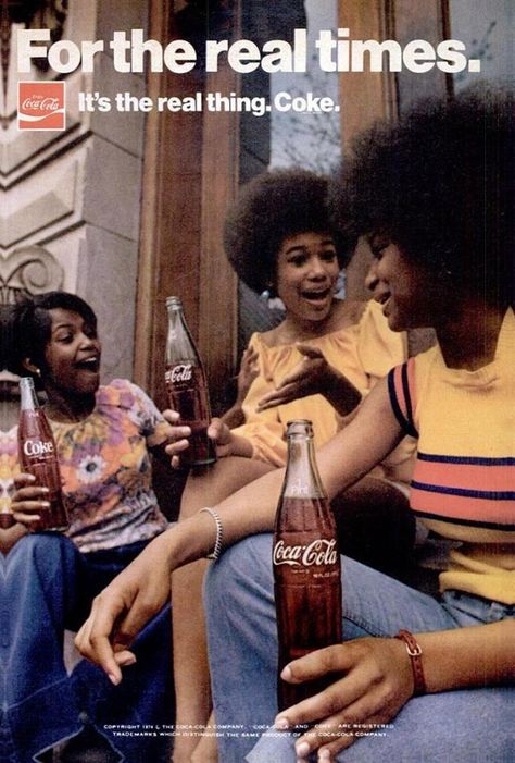 Coke commercial 1970s John Pemberton, Coke Ad, Jet Magazine, Coca Cola Ad, Vintage Coke, Retro Ads, Soda Bottles, Old Ads, 로고 디자인