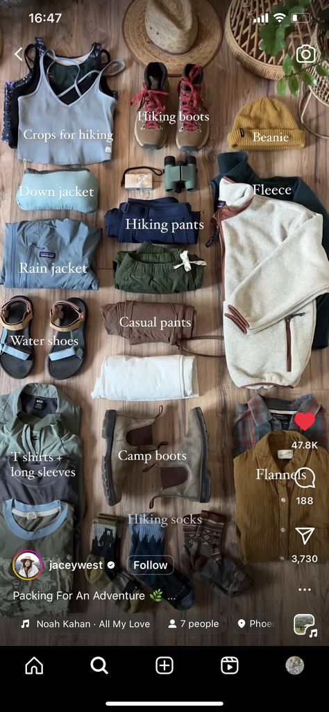 Granola Girl Summer, Granola Girl Aesthetic Outfits, Outdoorsy Outfits, Granola Outfits, Girl Aesthetic Outfits, Granola Style, Cute Hiking Outfit, Hiking Fits, Granola Girl Aesthetic