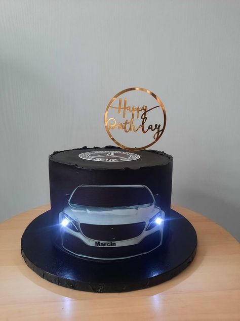 Camero Cake Ideas, Cake Designs Car, Car Cake Designs For Men, Car Design Cake, Bugatti Cake, Car Cake Design, Car Themed Cake, Car Cakes For Men, Cars Cake Design