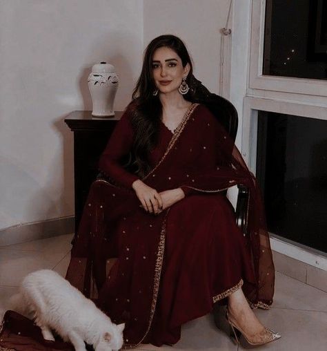 Merun Colour Outfits, Maroon Suit Women Indian, Maroon Salwar Suit, Maroon Anarkali, Wine Colored Dresses, Velvet Dress Designs, Anarkali Dress Pattern, Womens Trendy Dresses, Traditional Indian Dress