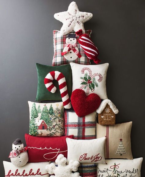 Barn Christmas, Pottery Barn Christmas, Xmas Deco, Christmas Throws, Lampoon's Christmas Vacation, Decorating Style, Christmas Pillows, Christmas Cushions, Christmas Shop