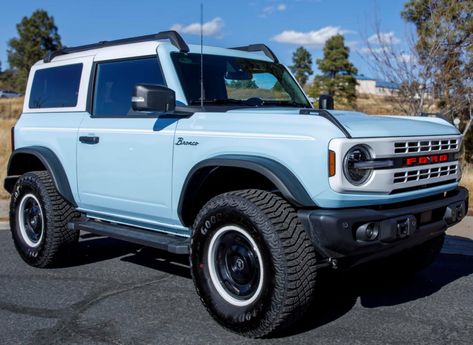 Ford Bronco Limited Heritage Edition Two Door Bronco, Ford Bronco Heritage Edition, 2024 Ford Bronco, Cute Trucks, Light Blue Bronco, Baby Blue Bronco, 2 Door Bronco, Bronco Heritage Edition, Ford Bronco Heritage