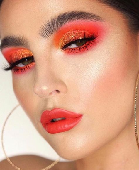 Monochromatic Makeup Looks - VIVA GLAM MAGAZINE™ Monochromatic Makeup Looks, Monochromatic Makeup, Summer Eyeshadow, Monochrome Makeup Look, Cute Eyeshadow Looks, Eyeshadow For Blue Eyes, Viva Glam, Dramatic Makeup, Glamorous Makeup