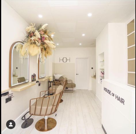 Arched Mirror Salon, Hair Salon Small Space, Neutral Salon Decor Luxury, Arch Mirror Hair Salon, Small Space Beauty Salon Ideas, Styling Chairs Salon, Two Chair Salon Suite, Small Hair Salon Design Ideas, Small Salon Aesthetic