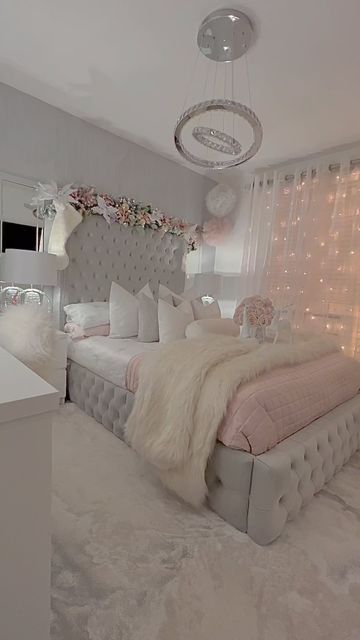 Dream Bedroom Inspiration, Luxury Room Bedroom, Pink Bedroom Decor, Classy Bedroom, Pink Room Decor, Dream Apartment Decor, Room Redesign, Redecorate Bedroom, Dream House Rooms