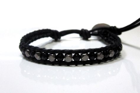 Craft Diy Projects   Cool Bracelets For Guys   •  Free tutorial with pictures on how to braid a braided bead bracelet in under 70 minutes Cool Bracelets For Guys, Leather Wrap Bracelet Tutorial, Bracelets For Guys, Boho Bracelets Diy, Mens Bracelet Diy, Cool Mens Bracelets, Cool Bracelets, Wrap Bracelet Tutorial, Crochet Christmas Gifts