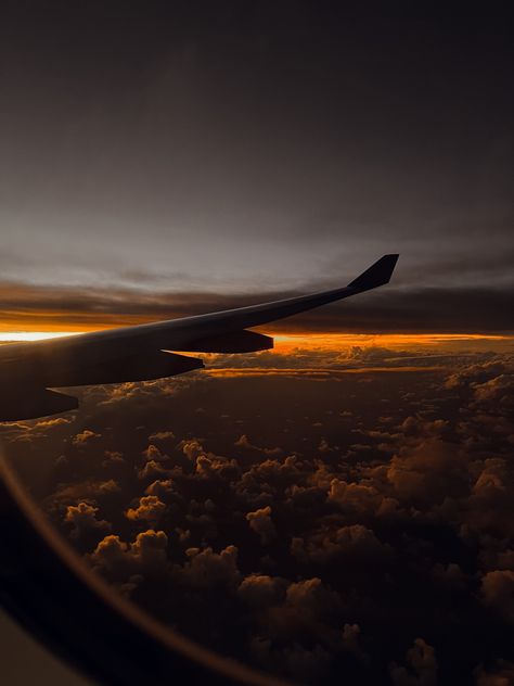 airplane aesthetic, sunset photo, airplane sunset, clouds photo, orange aesthetic #sunset #airplanewindow #airplaneaesthetic Aeroplane Aesthetic Wallpaper, Brown Sunset Aesthetic, Dark Sunset Aesthetic, Airport Sunset Aesthetic, Orange Aesthetic Sunset, Dark Airplane Aesthetic, Airplane Aesthetic Landscape, Airplane Dark Aesthetic, Airplane Sunset Aesthetic