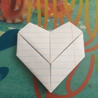 I made it!-7H Origami With Notebook Paper, Origami Notebook, How To Make Notebooks, Paper Hearts Origami, Easy Origami Heart, Origami Sheets, Origami Paper Flowers, Origami Tattoo, Ideas For Classroom