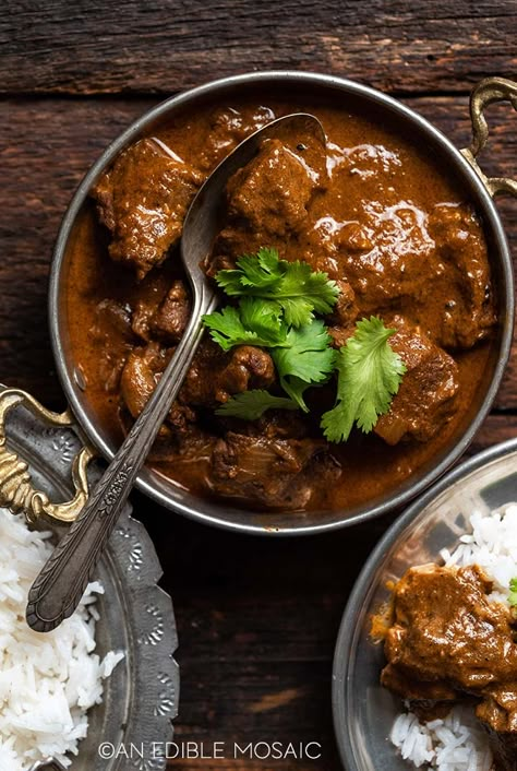 rogan josh recipe Beef Rogan Josh, Rogan Josh Recipe Lamb, Unique Recipe Ideas, Lamb Rogan Josh Recipe, Kashmir Aesthetic, Rogan Josh Recipe, Kashmiri Cuisine, Lamb Curry Recipes, Lamb Rogan Josh