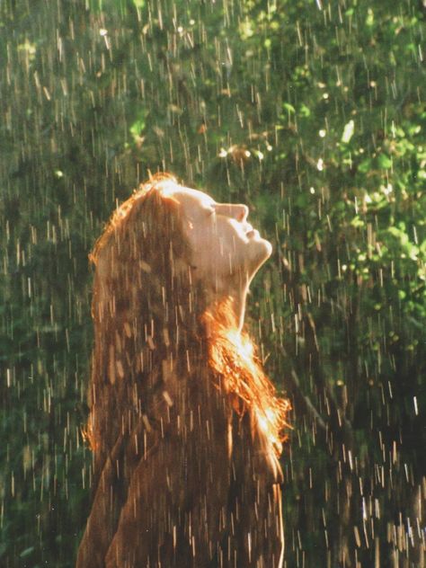 Photographie Portrait Inspiration, Lily Evans, Sylvia Plath, Arte Inspo, Aarhus, Lorde, 인물 사진, Photography Inspo, In The Rain