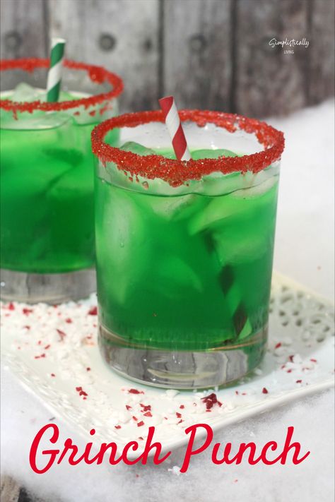 Best Christmas Punch Recipe, Christmas Drinks Nonalcoholic, Sherbet Punch Recipes, Grinch Punch, Christmas Mocktails, Christmas Drinks Alcohol Recipes, Green Punch, Christmas Party Drinks, Christmas Drinks Recipes