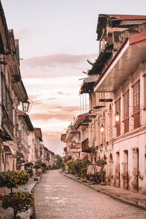 12 Best Places In The Philippines To Visit - Hand Luggage Only - Travel, Food & Photography Blog Makati City, Nature, Vigan, Philippines Wallpaper, Vigan Philippines, Filipino Architecture, Philippines Culture, Adventure Travel Explore, Philippines Travel