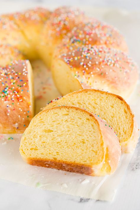 Italian Easter Bread - An old family recipe flavored with orange and anise, glazed with a sugar icing and decorated with sprinkles. Italian Easter Bread, Easter Bread Recipe, Italian Easter, Easter Bread, Sugar Icing, Easter Baking, Italian Cookies, Easter Dinner, Easter Brunch