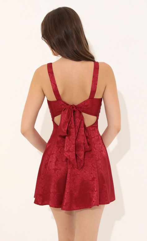 Floral Jacquard A-line Dress in Red#RedMiniDress #Fashion #OutfitIdea #Style #RedDress #SummerFashion #RedOutfit Hoco Dress Short, Red Hoco Dress, Hoco Dresses Red, Short Red Prom Dresses, Cute Red Dresses, School Dance Dresses, Stunt Doubles, Cute Homecoming Dresses, Winter Formal Dresses