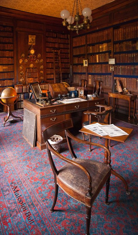 Old Office Aesthetic, 1930s Office, Detective Room, Castle Library, Library Study Room, Plot Holes, Nerd Cave, Old Libraries, Old Office