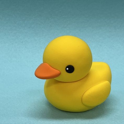 Duck Made Out Of Clay, Things Of Clay, Soft Clay Art Easy, Soft Clay Art Ideas, Clay Crafts Figures, Cute Mini Clay Sculptures, Things To Make W Clay, Cute Animal Clay Sculptures, Animals From Clay