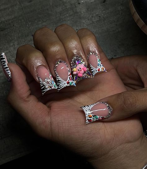 Charm Duck Nails, Valentines Nails French, Nail Inspo Hello Kitty, Duck Nails Short, French Tip Nails Pink, Azul Nails, Nails Sanrio, Nails Freestyle, Nails Airbrush