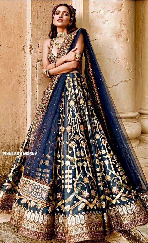 Lehenga Shopping, Jj Valaya, Baju Kahwin, Indian Outfits Lehenga, Wedding Lehenga Designs, Indian Bride Outfits, Lehnga Dress, White Wedding Gowns, Traditional Indian Dress