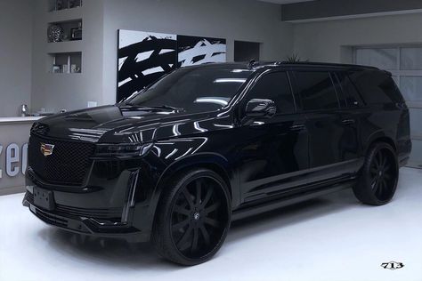 Blacked Out Luxury Suv, Black Suv Aesthetics, Black Suv Car Aesthetic, Blacked Out Suv, Matte Black Suv, Black Suv Cars, All Black Truck, Luxury Suv Cars, Black Suv