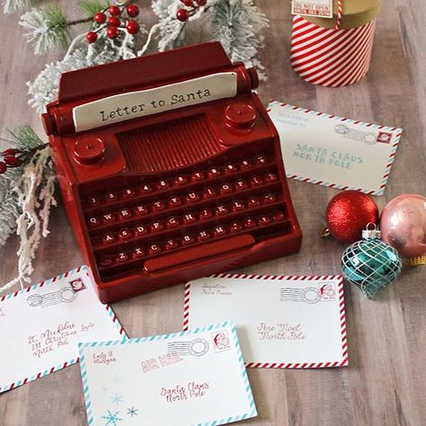 The Craft Patch: "Letters To Santa" Themed Christmas Tree Santa Themed Christmas Tree, Christmas Mini Shoot, Themed Christmas Tree, Apartment Decorating Ideas, Christmas Letters, Mall Decor, Letters To Santa, Vintage Christmas Decor, Christmas Apartment