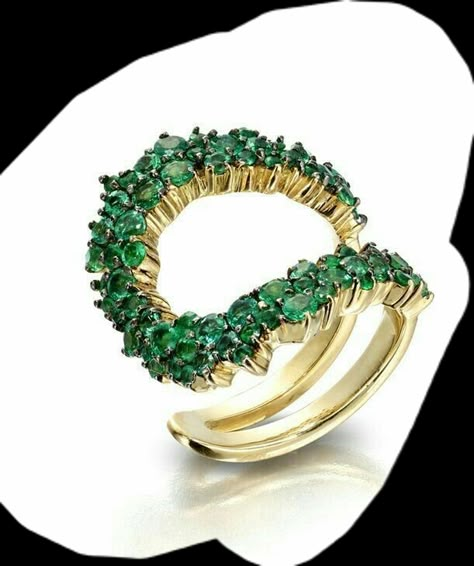 Bijoux Art Deco, Inexpensive Jewelry, Walmart Jewelry, Horse Jewelry, Green Stones, Discount Jewelry, Jewelry Diamond, Emerald Jewelry, Contemporary Jewelry