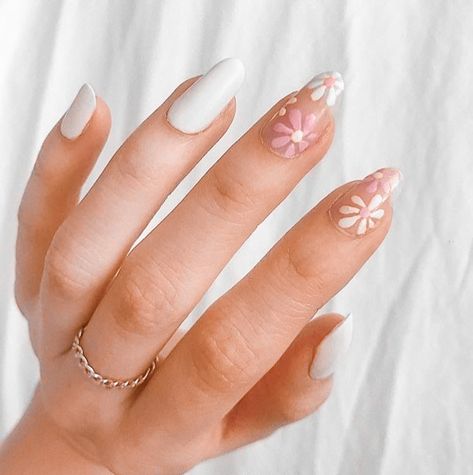 Fresh Nails, Classy Acrylic Nails, Cute Gel Nails, Short Acrylic Nails Designs, Yellow Nails, Dream Nails, Fire Nails, Funky Nails, Nail Inspiration