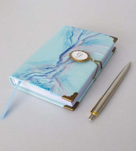 Personalized Leather Journal Diary Writing Journal by AnnaKisArt #personalizedjournal, #leatherdiary, #customjournal, #writingjournal, #traveljournal, #memories, #notebook Creative Writing Aesthetic, Diaries Writing, Aesthetic Diaries, Memories Notebook, Customized Diary, Diary For Girls, Writing Diary, Personalized Journals, Blue Journal