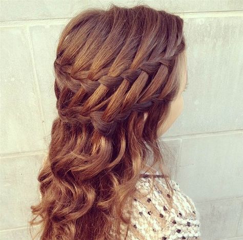 Instabraid favorites: Best summer braid styles- slideshow - slide - 1 - TODAY.com Medium Hair Braids, Summer Braids, Beautiful Haircuts, French Twist Hair, Braided Bun Hairstyles, Braided Hairstyles Updo, Wedding Hairstyles Updo, Long Hair Cuts, Love Hair