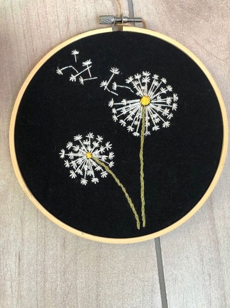 Embroidered Dandelion, Bird Embroidery Pattern, Sulaman Pita, Broderie Simple, Pola Bordir, Floral Embroidery Patterns, Embroidery Stitches Tutorial, Pola Sulam, Embroidery Patterns Vintage