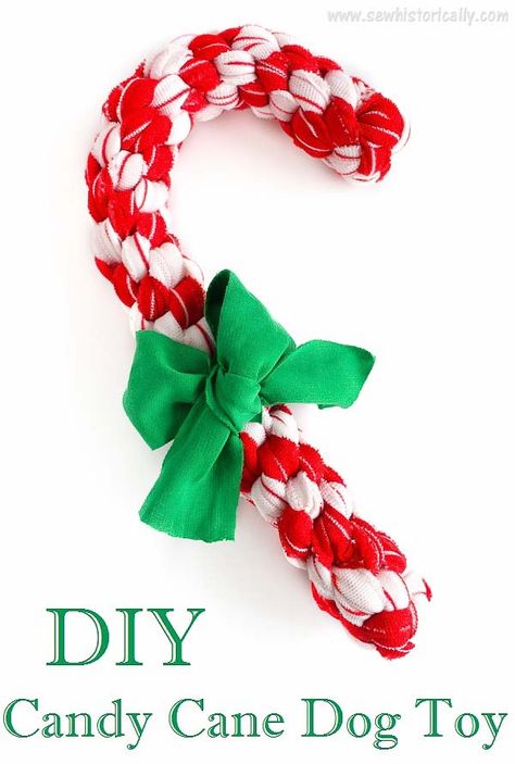 2 DIY Christmas Dog Toys: Christmas Wreath & Candy Cane Dog Toy - Sew Historically Easy Sew Dog Toys, Diy Fabric Dog Toys, Christmas Toy Diy, Fleece Dog Toys Diy, Sew Dog Toys, Christmas Dog Ideas, Dog Toys Homemade, Crafts For Dogs, Dog Toys Diy Homemade